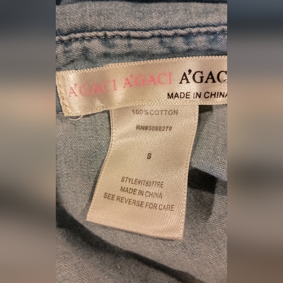 A'gaci Jeans Distressed Faded Denim Button Down Shirt Size Small - Picture 4 of 4